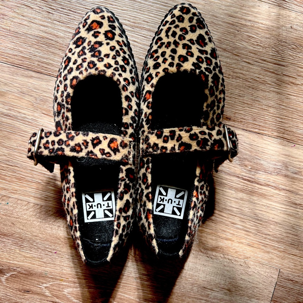 Platform soft cheetah platforms, super cute barely worn!